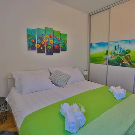 Luxury Apartment Big Blue Split *